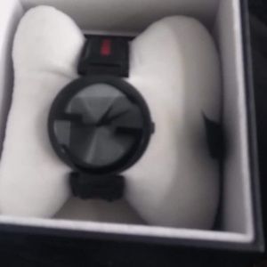 Gucci Men interlocking 42mm leather and Nylon Strap Watch-YA133206